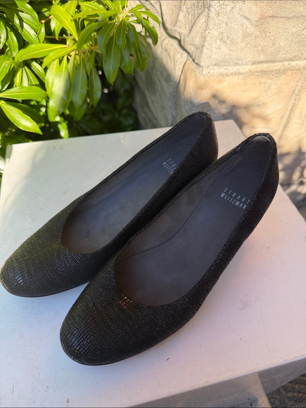 Stuart Weitzman Black Textured Round-Toe platform shoes